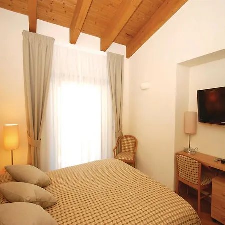 B6 Bilocale B Villalago